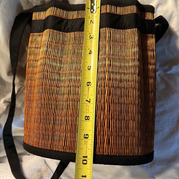“Baskets of Cambodia” Bag 17” strap drop- bucket bag w/ cinch closure - Picture 6 of 8